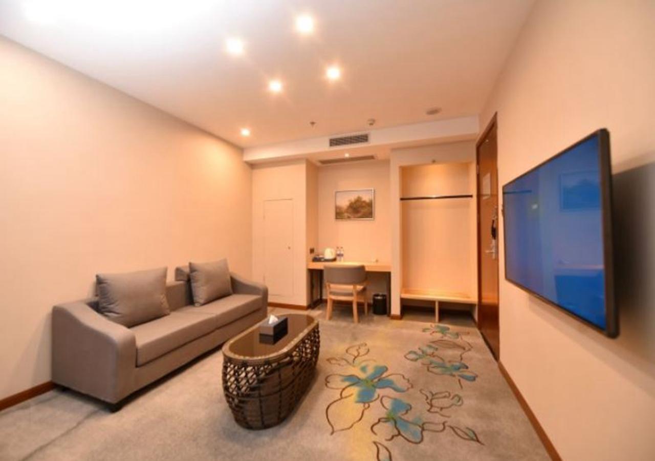 Days Inn Business Place Bagu Chongqing Exterior photo